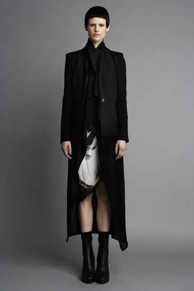 Look 16
